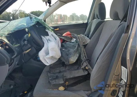 2004 Honda Civic Ex z USA, uszkodzony, nr VIN 2HGES26724H638995